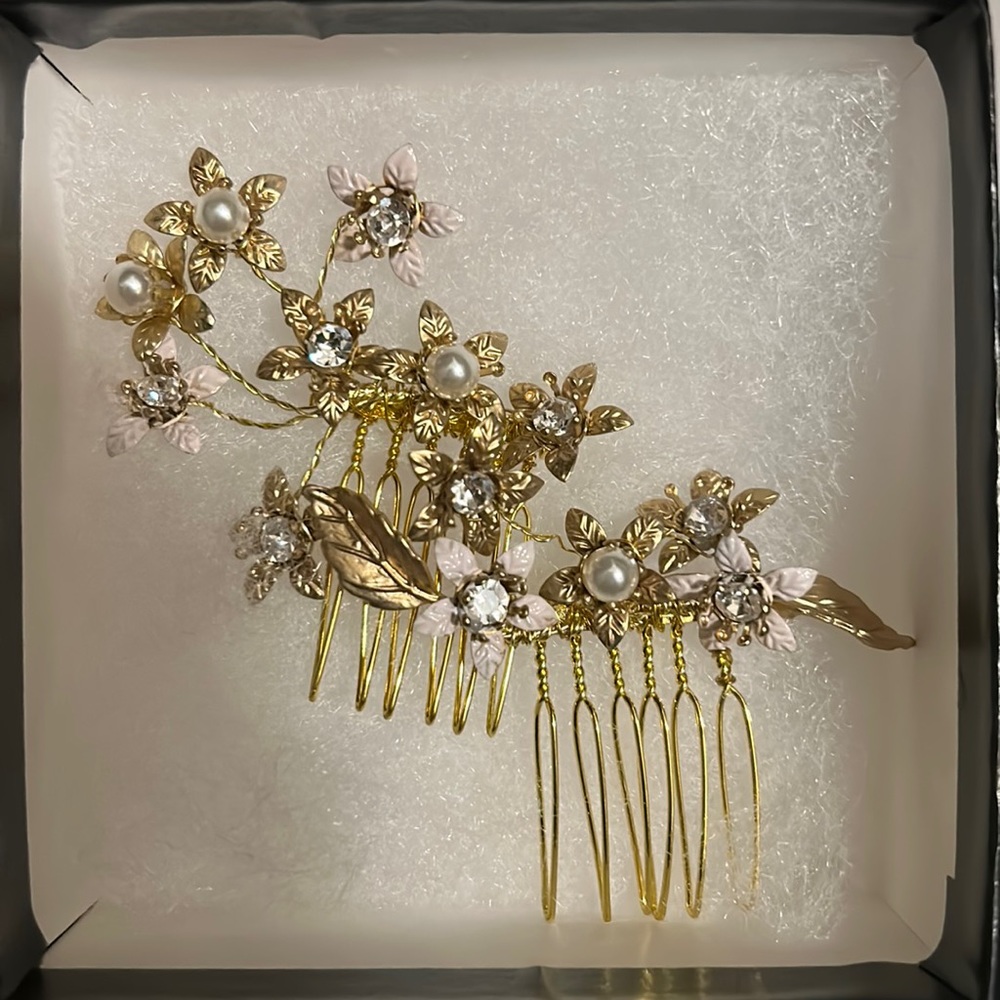 Ti adoro bridal hair flowers